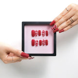 Chic Essentials - Bold Hearts Press-on Nails